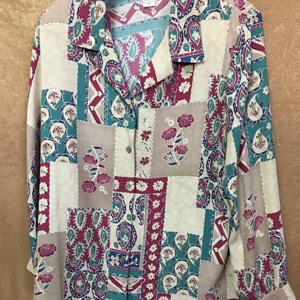 Unique Multi Color Buttoned Front Blouse.